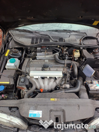 Volvo C70 2,4T 240cp