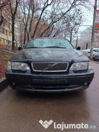 Volvo C70 2,4T 240cp