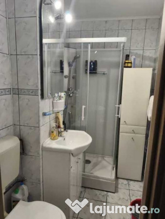 Apartament de 2 camere zona ASTRA,str Saturn 