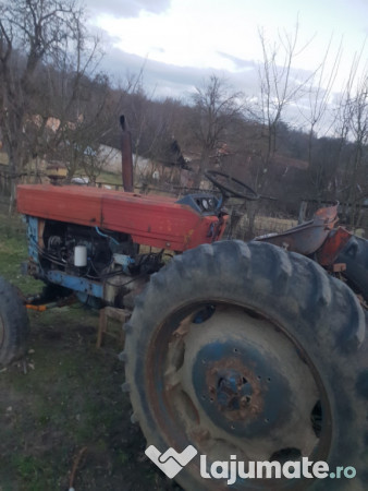 Tractor u650+plug+remorca 