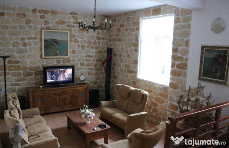 Casa P+1, situata in zona MAMAIA NORD, la 100 m de plaja 