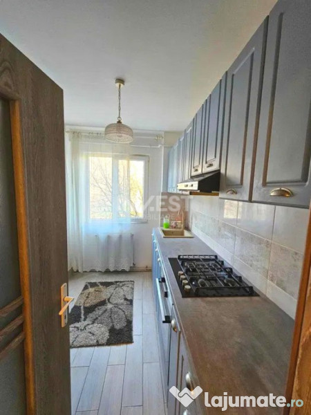 Apartament 3 camere-etajul 2-67mp-Podu Ros-Palas Mall