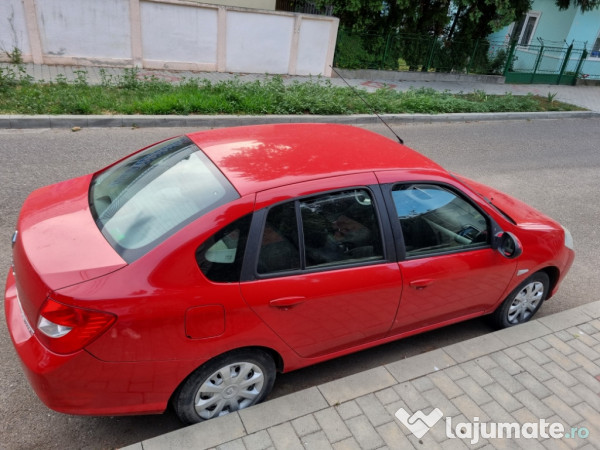 Renault Clio 2013 , benzina cu 130.000 km rulati 