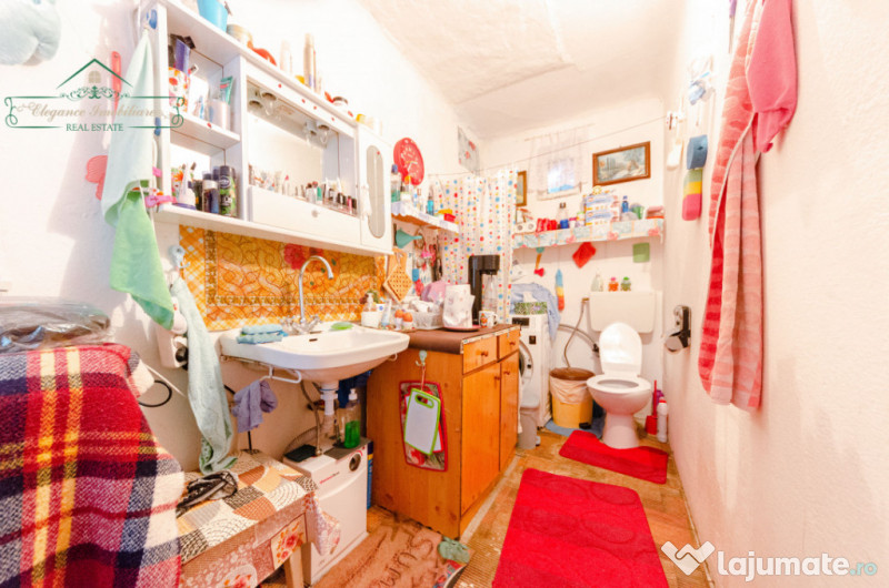 Casa cu 2 camere si 900 mp teren, zona Subcetate, Arad 