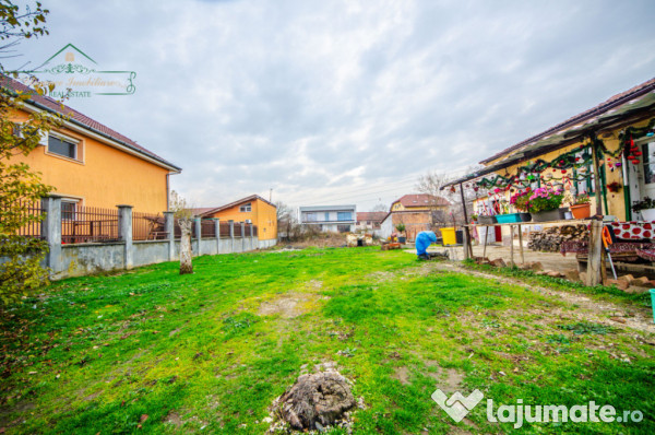 Casa cu 2 camere si 900 mp teren, zona Subcetate, Arad 