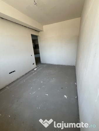 Apartament cu 3 camere zona Urusuagului!