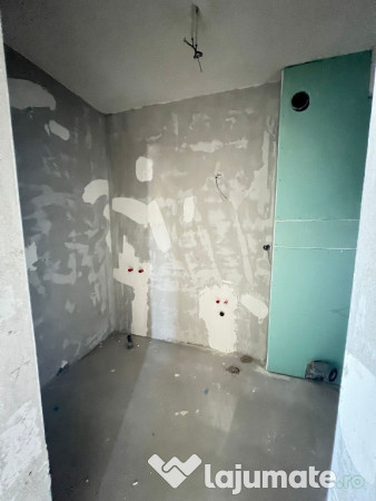 Apartament cu 3 camere zona Urusuagului!