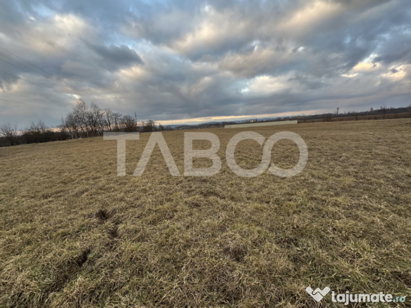 Teren intravilan 1100 mp in Hurez la 2 minute de centrul sat 