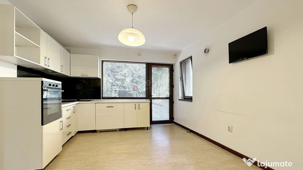 Pretabil atat comercial cat si locuit 