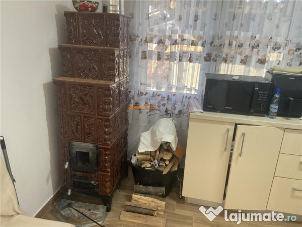Casa de la Dumitresti , parter si etaj , mobilata si utilat 