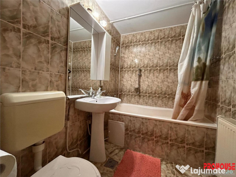 3 Camere decomandat zona GEPEX 