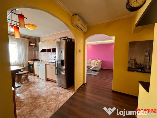 3 Camere decomandat zona GEPEX 