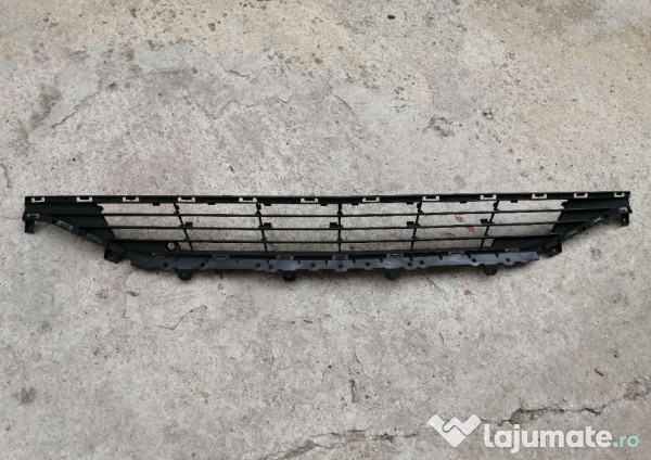 Grila din bara Opel Astra K