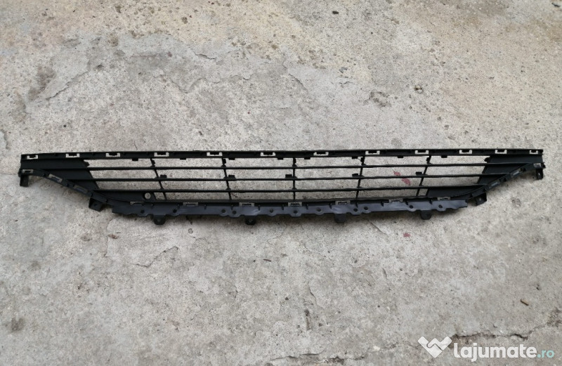 Grila din bara Opel Astra K