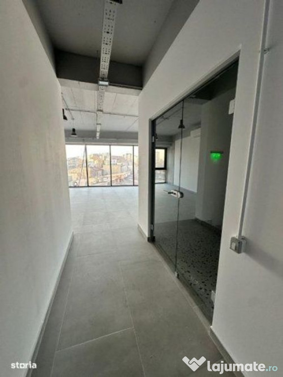 Dacia, spatiu comercial, suprafata 243 mp