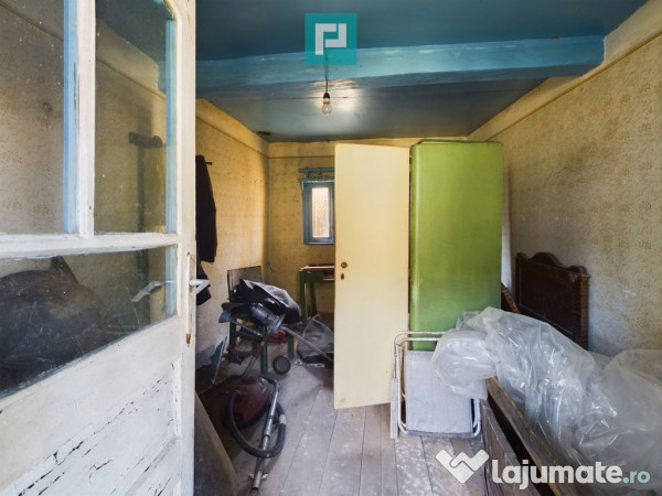 Casă de vacanță de vânzare în Tauț