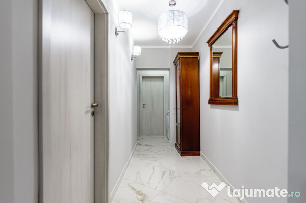 Apartament modern cu 3 camere în Piața Spitalului