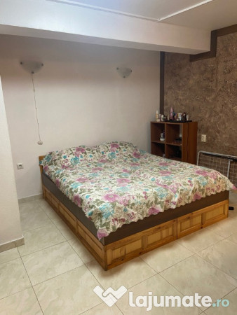 Se inchiriaza apartament in zona Carierei