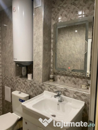 Se inchiriaza garsoniera in zona Florilor