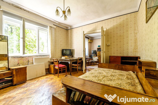 Casă pe Faleza Mureșului 