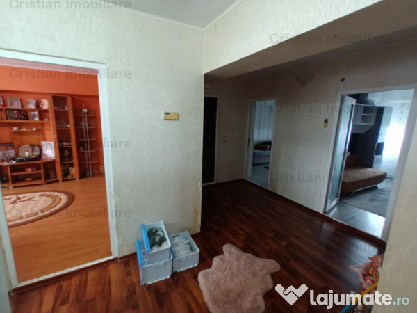 DECOMANDAT MOBILAT ! 3 cam Confort1 etaj intermediar Viziru