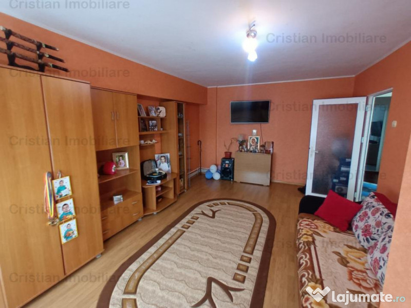 DECOMANDAT MOBILAT ! 3 cam Confort1 etaj intermediar Viziru