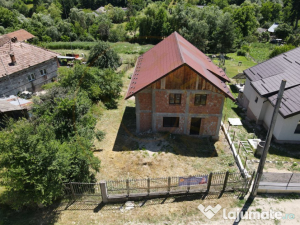 Casă nouă în Argeș Com. Merișani la 15 min de Pitesti! 