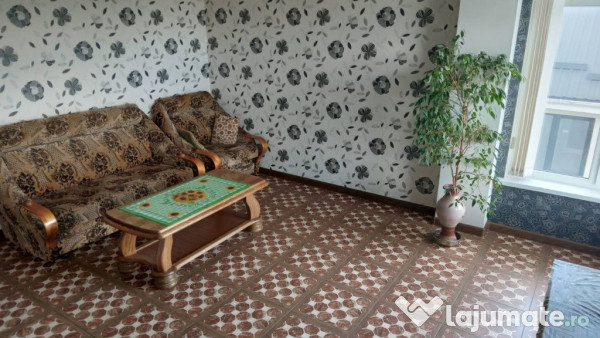 Spre inchiriere 2 camere zona Racadau 