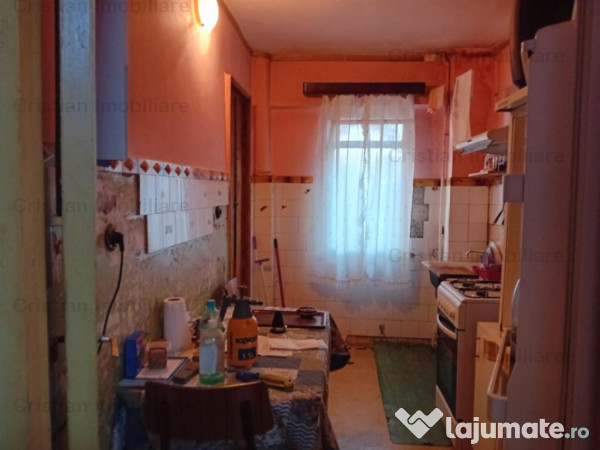 Confort 1 Decomandat 2 cam 50mp etaj 2/4 Viziru 3 