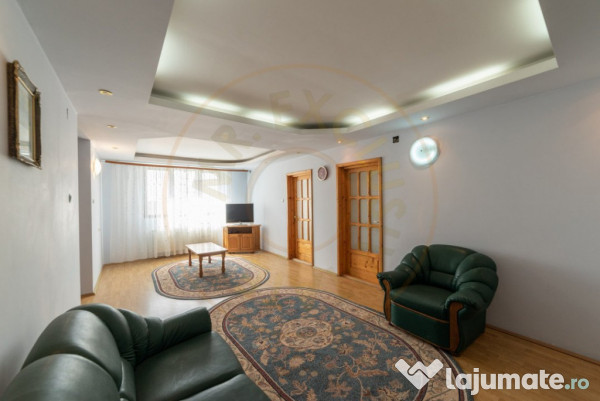 Vila - Piscina - Bradu! 