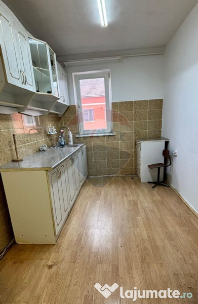 Apartament cu 2 camere, zona Vitrometan (Rubinului) 