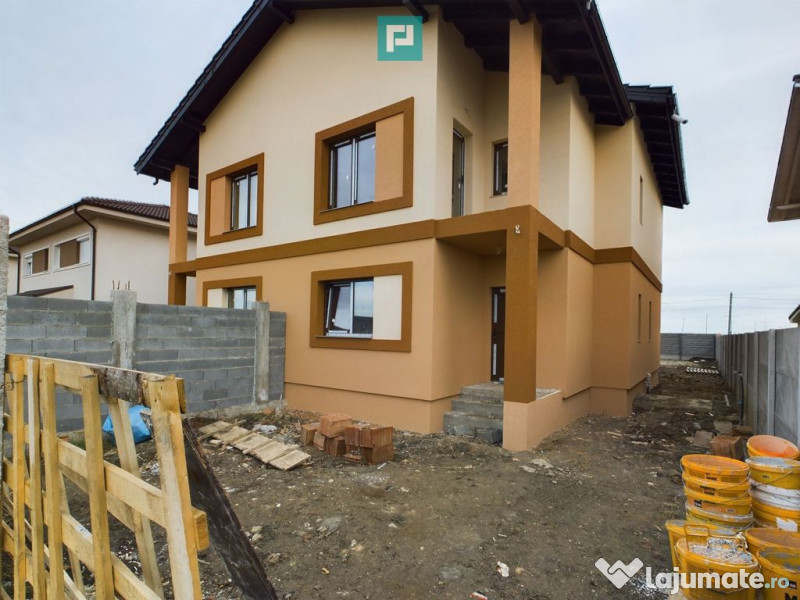 Duplex în Moșnița Nouă, în spate la Castel 