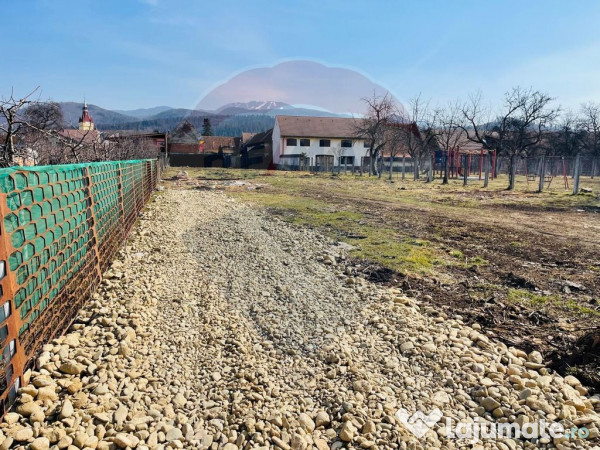 Teren Cristian-Brasov / Strada Barsei cu proiect de casa 