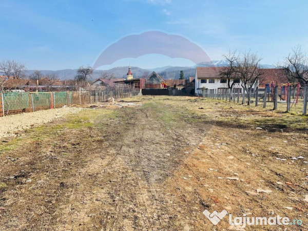 Teren Cristian-Brasov / Strada Barsei cu proiect de casa 