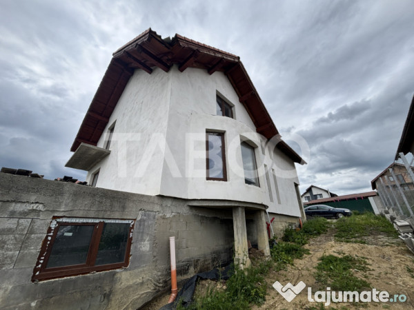 Casa individuala de vanzare zona deosebita in Sura Mare Sibi 
