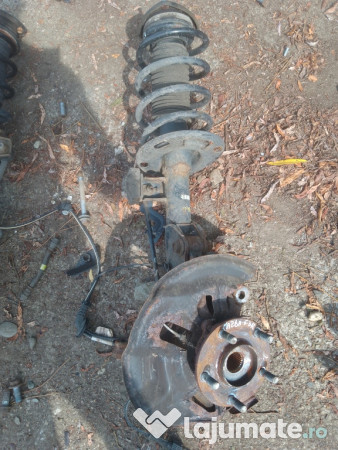 Fuzeta cu amortizor dreapta fata Mazda 6 2.2 Motorina 2013