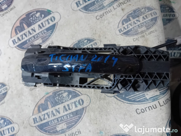 Maner exterior stanga fata Volkswagen Tiguan 2014