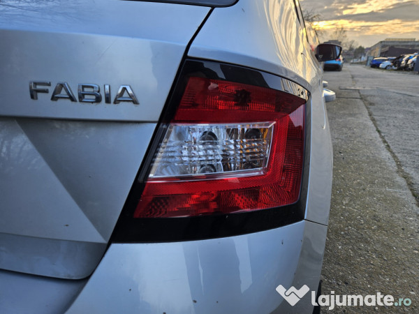 Stop dreapta aripa Skoda Fabia 3 Hatchback 2015