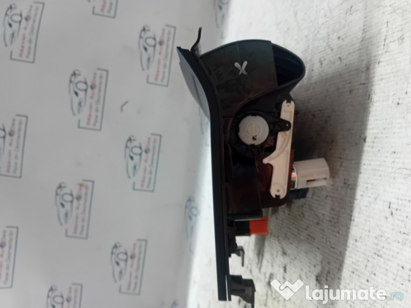 Priza bricheta auxiliara Volkswagen Eos 2008