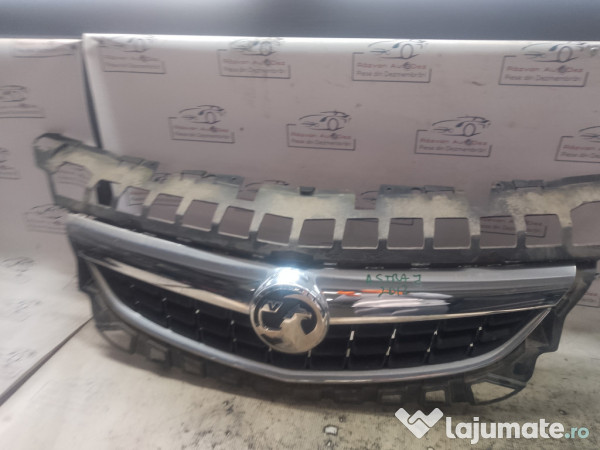 Grila bara fata Opel Astra J 2012