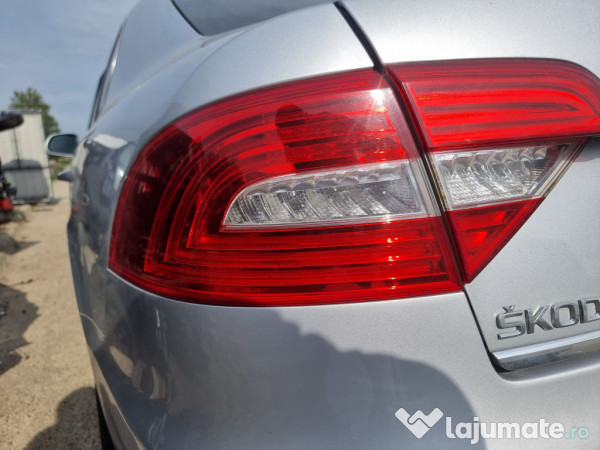 Stop stanga aripa Skoda Superb 2 Berlina 2014