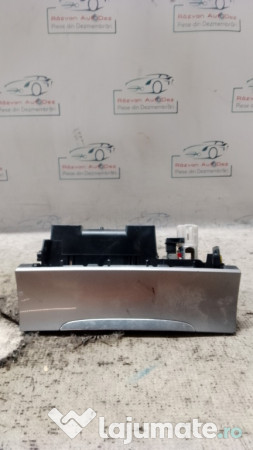 Priza bricheta auxiliara Volkswagen Passat B6 2006