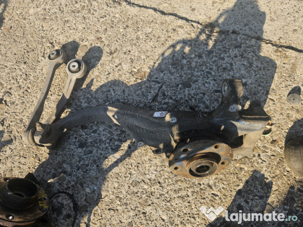 Fuzeta dreapta fata Audi A4 B8 2011