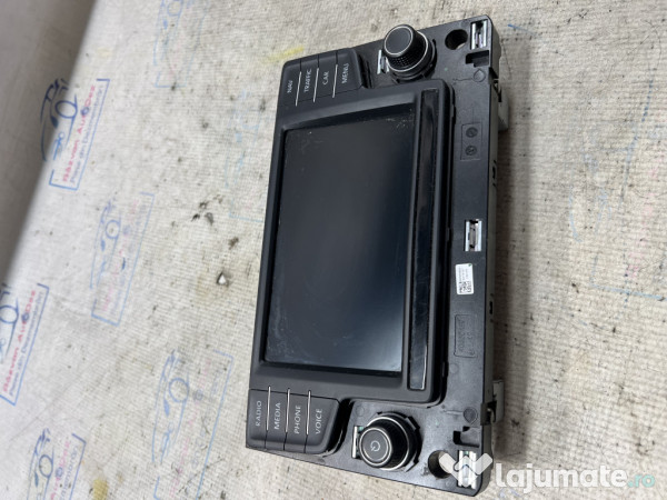 Display navigatie Volkswagen Passat B8 2016