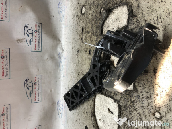 Suport dreapta bara spate Volkswagen T-Roc 2020