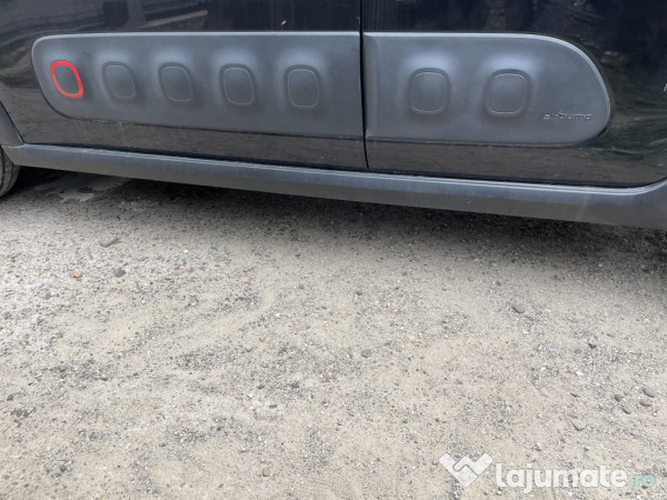 Prag stanga plastic Citroen C3 2016