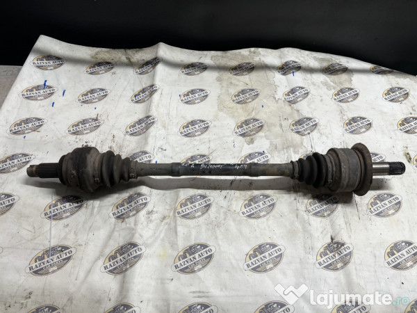 Planetara stanga spate BMW X3 F25 2.0 Motorina 2013