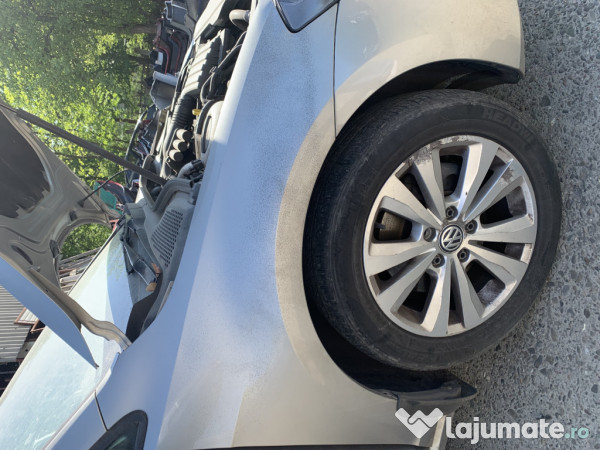 Aripa Dreapta Fata Volkswagen Golf 7 Break 1.4 Benzina 2015