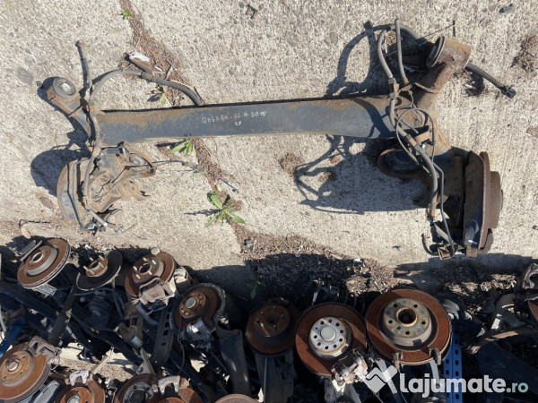 Punte spate Nissan Qashqai 1.2 Benzina 2015