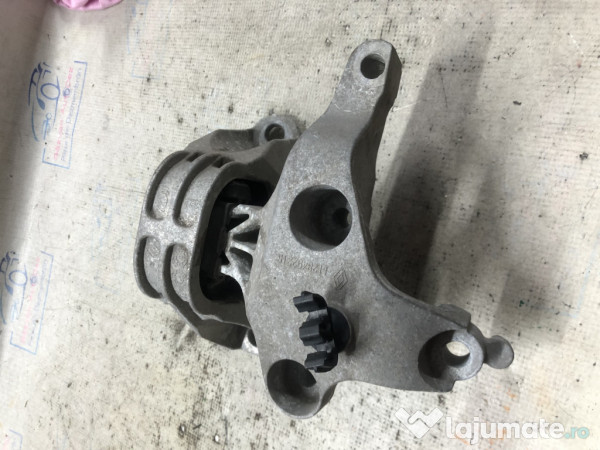 Suport tampon motor Dacia Duster 1.5 Benzina 2013